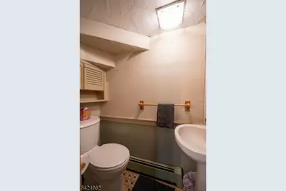 1053 S Main St, Phillipsburg, NJ 08865 - Photo 23