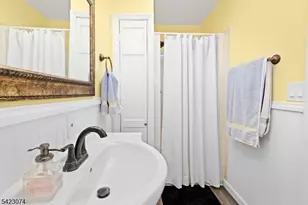 8 Navajo Ave, Parsippany, NJ 07034 - Photo 13