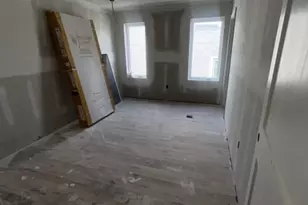 678 S 18th St, Newark, NJ 07103 - Photo 5