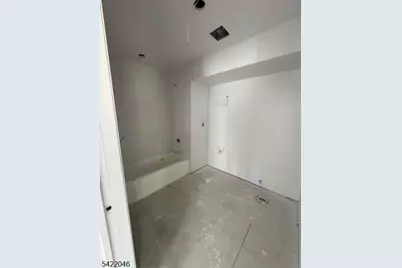678 S 18th St, Newark, NJ 07103 - Photo 5