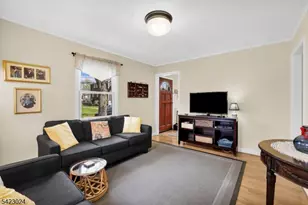 77 S Mountain Ave, Cedar Grove Twp., NJ 07009 - Photo 19