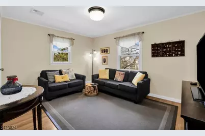 77 S Mountain Ave, Cedar Grove, NJ 07009 - Photo 17