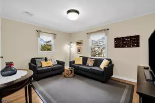 77 S Mountain Ave, Cedar Grove Twp., NJ 07009 - Photo 17