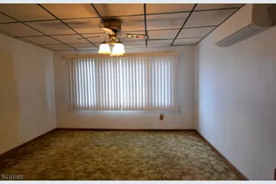 10 Lake Ave, Clifton, NJ 07011 - Photo 17
