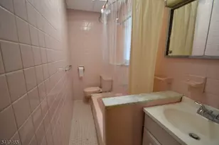 10 Lake Ave, Clifton, NJ 07011 - Photo 19