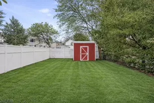 46 Maple St, Bloomfield, NJ 07003 - Photo 3