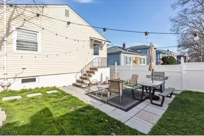 707 Kingston Ave, Kenilworth, NJ 07033 - Photo 23