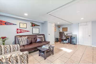 707 Kingston Ave, Kenilworth, NJ 07033 - Photo 17