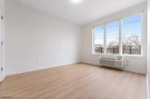 321 E 3rd St, Plainfield, NJ 07060 - Photo 29