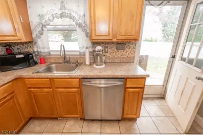 1033 Grove #A-B, North Brunswick Township, NJ 08902 - Photo 33