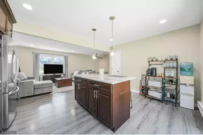 35 Zinnia Dr, Vernon Twp., NJ 07418 - Photo 9