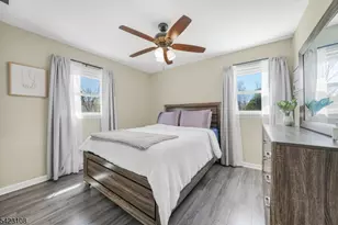 35 Zinnia Dr, Vernon Twp., NJ 07418 - Photo 11