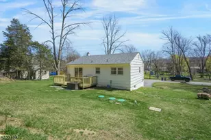 35 Zinnia Dr, Vernon Twp., NJ 07418 - Photo 23