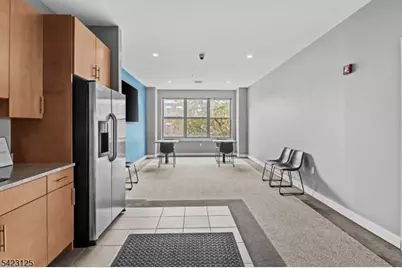 172 Culver Ave #206, Jersey City, NJ 07305 - Photo 21