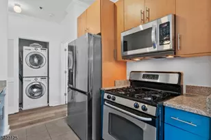 172 Culver Ave, Jersey City, NJ 07305 - Photo 11