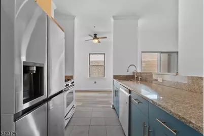 172 Culver Ave #206, Jersey City, NJ 07305 - Photo 13