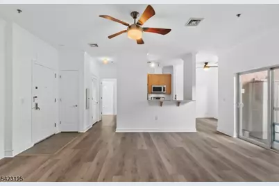 172 Culver Ave #206, Jersey City, NJ 07305 - Photo 3