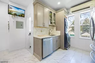 326 60th St, West New York, NJ 07093 - Photo 3