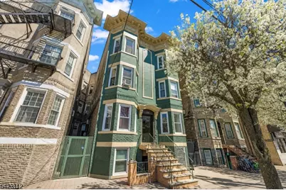 326 60th St #4, West New York, NJ 07093 - Photo 1