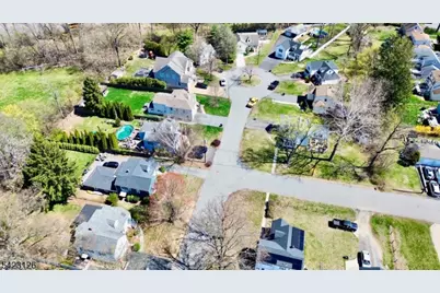 43 Newton Rd, Wayne, NJ 07470 - Photo 3