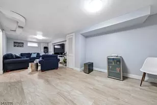 1269 Crescent Ave, Roselle, NJ 07203 - Photo 17