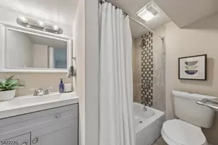 1269 Crescent Ave, Roselle, NJ 07203 - Photo 21