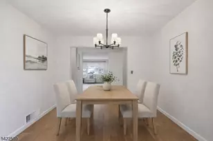 25 Hillside Terrace, Livingston, NJ 07039 - Photo 11