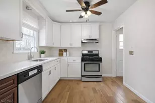 25 Hillside Terrace, Livingston, NJ 07039 - Photo 9