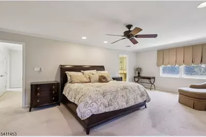 24 Manor Ln, Parsippany, NJ 07950 - Photo 23