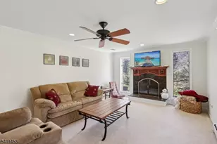 24 Manor Ln, Parsippany, NJ 07950 - Photo 5