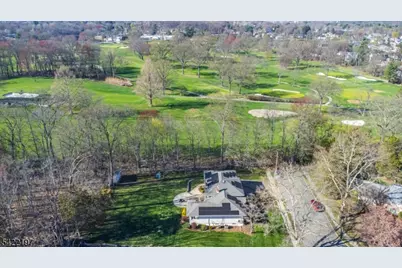 27 Viewpoint Rd, Wayne, NJ 07470 - Photo 35