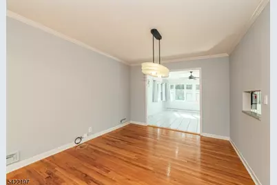 27 Viewpoint Rd, Wayne, NJ 07470 - Photo 5