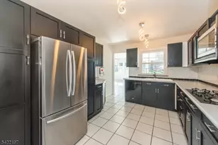 27 Viewpoint Rd, Wayne, NJ 07470 - Photo 13