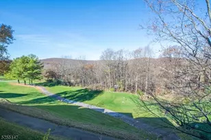 2 Falkenstein Dr, Vernon, NJ 07462 - Photo 23