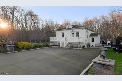 131 Charles Rd, Warren Township, NJ 07059 - Photo 1