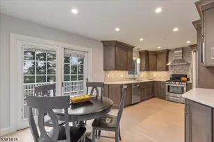 26 Crest Dr, Berkeley Heights Township, NJ 07974 - Photo 11