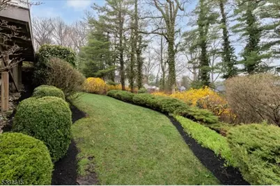 26 Crest Dr, Berkeley Heights Township, NJ 07974 - Photo 31