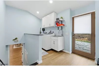 17 Fairmount Rd W, Tewksbury Township, NJ 07830 - Photo 33