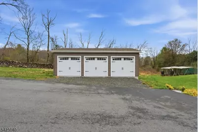 17 Fairmount Rd W, Tewksbury Township, NJ 07830 - Photo 43