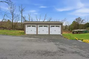 17 Fairmount Rd W, Tewksbury Township, NJ 07830 - Photo 43