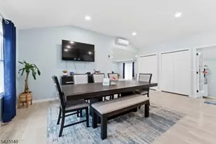 17 Fairmount Rd W, Tewksbury Township, NJ 07830 - Photo 13