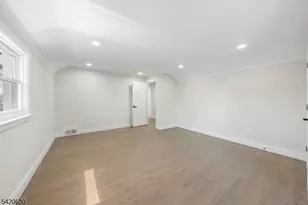 1905 Oakwood Pkwy, Union Township, NJ 07083 - Photo 17