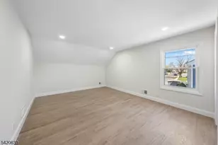 1905 Oakwood Pkwy, Union Township, NJ 07083 - Photo 19