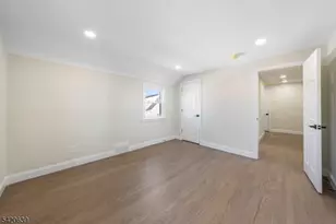 1905 Oakwood Pkwy, Union Township, NJ 07083 - Photo 23