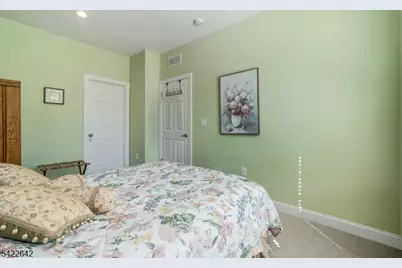 10 Ginkgo Ct, Franklin Township, NJ 08873 - Photo 19