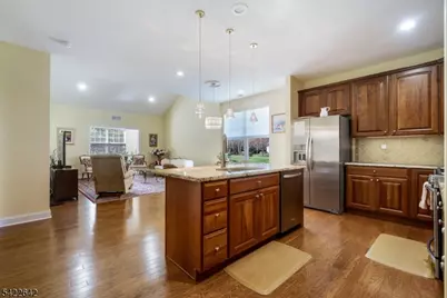 10 Ginkgo Ct, Franklin Township, NJ 08873 - Photo 9