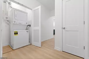 321 E 3rd St, Plainfield, NJ 07060 - Photo 15