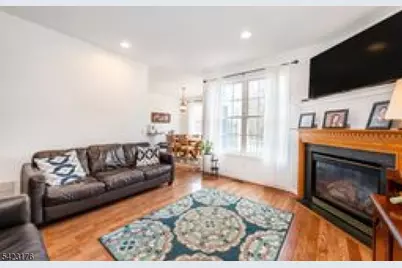 168 Levinberg Ln, Wayne Twp., NJ 07470 - Photo 15