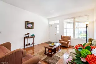 168 Levinberg Ln, Wayne Twp., NJ 07470 - Photo 5