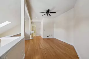 18 Woodhill St, Franklin Township, NJ 08873 - Photo 9